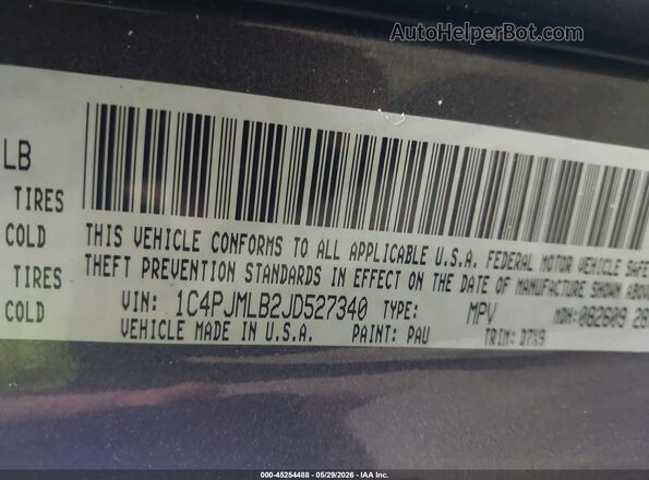 1C4PJMLB2JD527340 2018 JEEP CHEROKEE Gray Vista del compartimento del motor