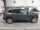 2018 Jeep Cherokee Latitude Plus 4x4 Gray vin: 1C4PJMLB2JD527340