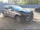 2019 Jeep Cherokee Latitude Plus 4x4 Gray vin: 1C4PJMLB4KD182443