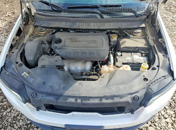 1C4PJMLB6KD287968 2019 JEEP CHEROKEE White Widok komory silnika
