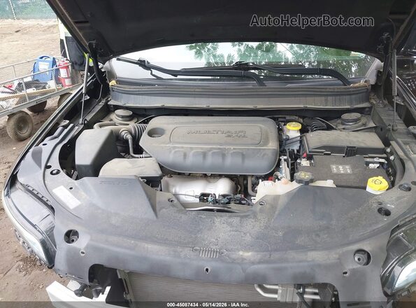 1C4PJMLB6LD609462 2020 JEEP CHEROKEE Black Rear view