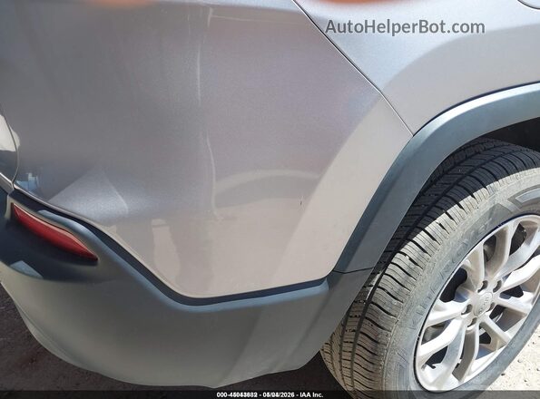 1C4PJMLB7KD226922 2019 JEEP CHEROKEE Серебряный Вид спереди
