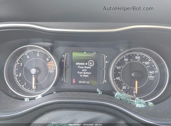 1C4PJMLB9KD464996 2019 JEEP CHEROKEE White Widok tylnych siedzeń