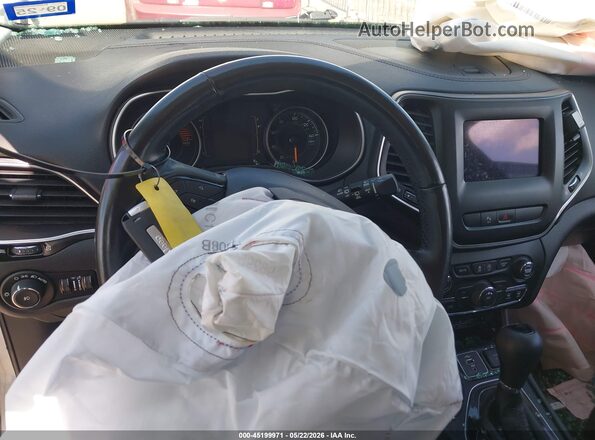 1C4PJMLB9KD464996 2019 JEEP CHEROKEE White Widok deski rozdzielczej