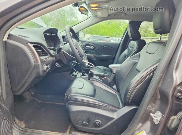 1C4PJMLBXKD438486 2019 JEEP CHEROKEE Серый Вид салона спереди
