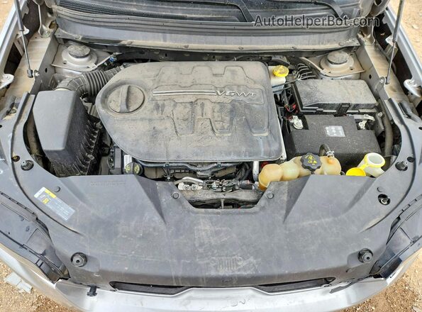 1C4PJMLX2KD108448 2019 JEEP CHEROKEE Silver Rear interior view