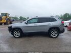 2018 Jeep Cherokee Latitude Plus 4x4 Серебряный vin: 1C4PJMLX4JD530283