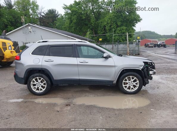 1C4PJMLX4JD530283 2018 JEEP CHEROKEE Серебряный Панорамный вид салона 360°
