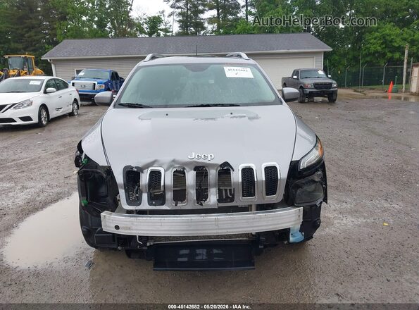 1C4PJMLX4JD530283 2018 JEEP CHEROKEE Серебряный Вид задней части салона