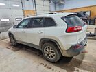 2018 Jeep Cherokee Latitude Plus White vin: 1C4PJMLX8JD571810