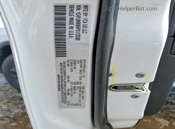 1C4PJMMB6PD112500 2023 JEEP CHEROKEE White Вид наклейки з VIN-кодом