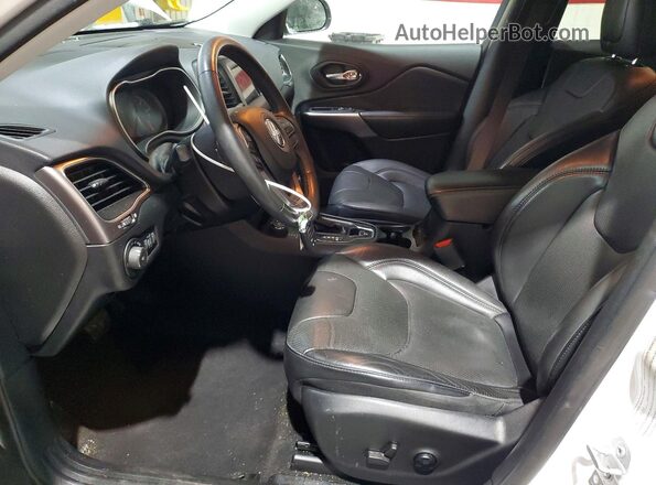 1C4PJMMX0MD245583 2021 JEEP CHEROKEE White Widok wnętrza z przodu