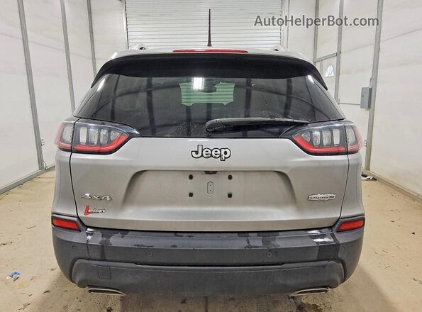 1C4PJMMX7MD242633 2021 JEEP CHEROKEE Silver Widok z tyłu