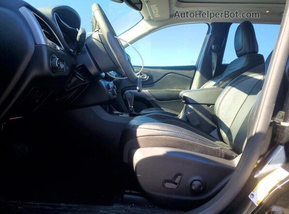 1C4PJMMX8ND511644 2022 JEEP CHEROKEE Black Widok wnętrza z przodu