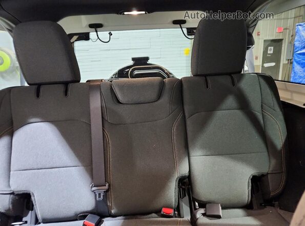 1C4PJXDN7SW554680 2025 JEEP WRANGLER Black Vista de los asientos traseros