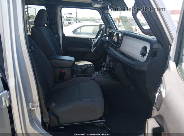 1C4PJXEN5RW173533 2024 JEEP WRANGLER Серебряный Вид салона спереди