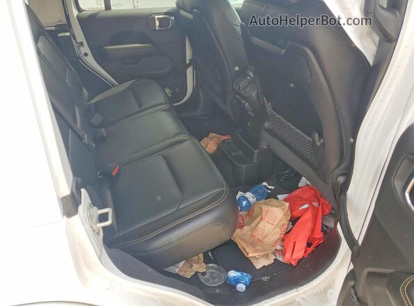1C4PJXEN8RW170500 2024 JEEP WRANGLER Белый Вид задней части салона