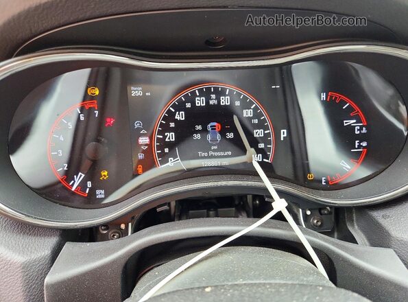 1C4RDJDG2JC155979 2018 DODGE DURANGO Белый Вид щитка приборов