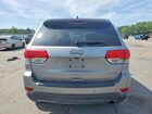 2018 Jeep Grand Cherokee Laredo Серебряный vin: 1C4RJEAG2JC270778