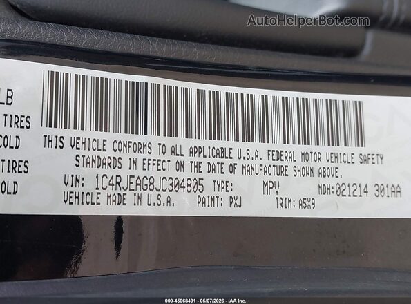 1C4RJEAG8JC304805 2018 JEEP GRAND CHEROKEE Черный Вид подкапотного пространства