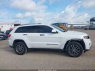 2018 Jeep Grand Cherokee Laredo E 4x2 Белый vin: 1C4RJEAGXJC252948