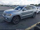 2017 Jeep Grand Cherokee Overland 4x2 Серебряный vin: 1C4RJECG8HC696773