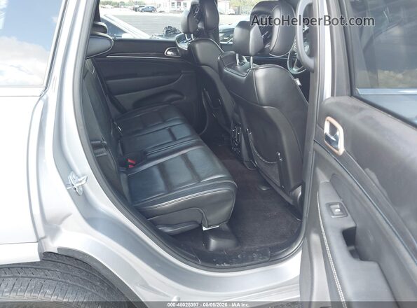 1C4RJECG8HC696773 2017 JEEP GRAND CHEROKEE Серебряный Вид наклейки с VIN-кодом