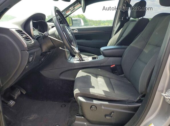 1C4RJFAG0JC287732 2018 JEEP GRAND Серебряный Вид салона спереди