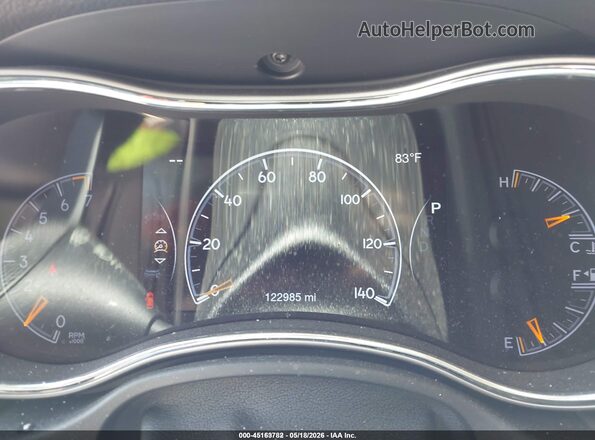 1C4RJFAG1JC177465 2018 JEEP GRAND CHEROKEE Серебряный Вид задних сидений