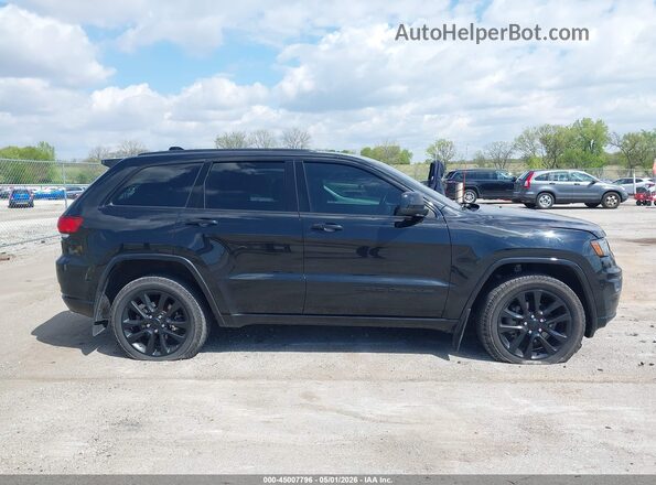1C4RJFAG7JC203079 2018 JEEP GRAND CHEROKEE Черный Вид задней части салона