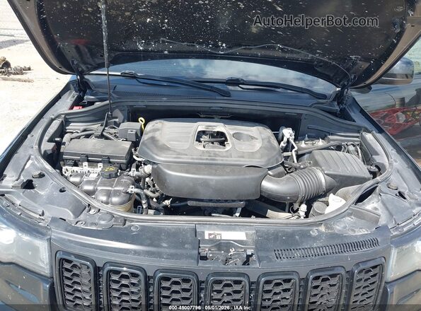 1C4RJFAG7JC203079 2018 JEEP GRAND CHEROKEE Черный Вид сзади