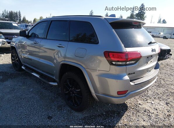 1C4RJFAG7JC487359 2018 JEEP GRAND CHEROKEE Серебряный Задняя левая четверть