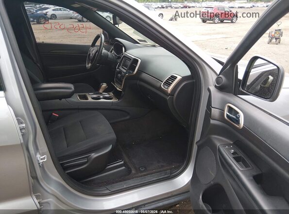 1C4RJFAG8GC363755 2016 JEEP GRAND CHEROKEE Серебряный Вид салона спереди