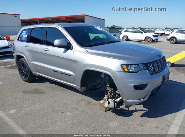 1C4RJFAG9HC753443 2017 JEEP GRAND CHEROKEE Серебряный Передняя правая четверть