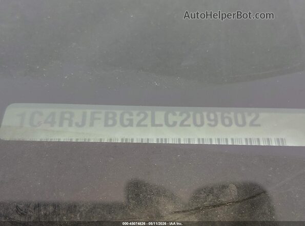 1C4RJFBG2LC209602 2020 JEEP GRAND CHEROKEE Black Engine compartment view