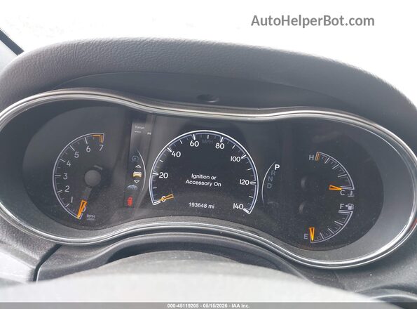 1C4RJFBG6JC129037 2018 JEEP GRAND CHEROKEE Серебряный Вид задних сидений