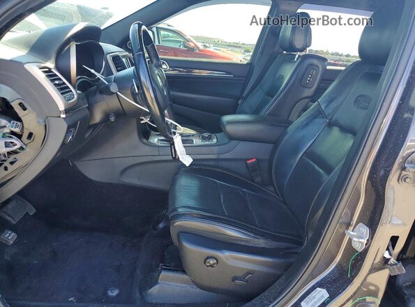 1C4RJFCG2HC699741 2017 JEEP GRAND Серый Вид салона спереди