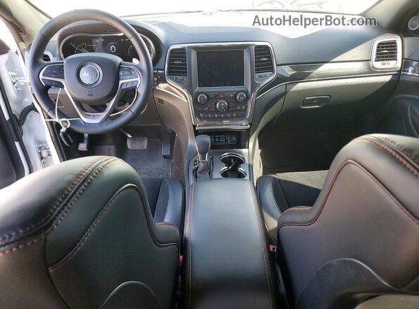 1C4RJFLG8JC218543 2018 JEEP GRAND Белый Вид панели приборов