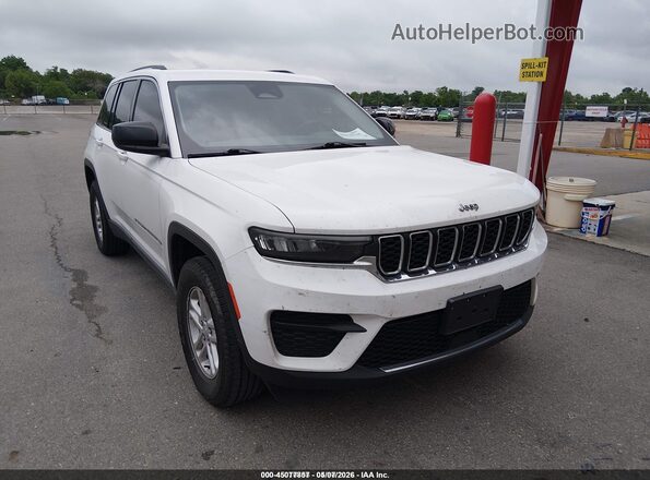 1C4RJGAG2PC609804 2023 JEEP GRAND CHEROKEE White Przód prawy