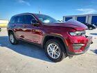 2025 Jeep Grand Cherokee Laredo Maroon vin: 1C4RJGAG3SC366108