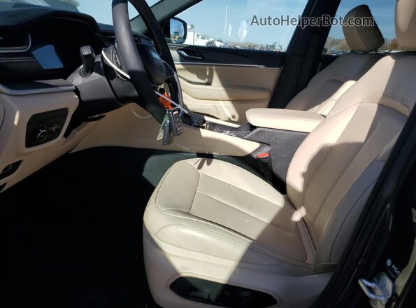 1C4RJHBG7SC279445 2025 JEEP GRAND Серый Вид салона спереди
