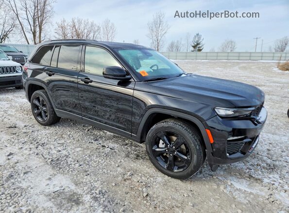 1C4RJHBG8PC530691 2023 JEEP GRAND Черный Передняя правая четверть