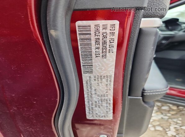 1C4RJHBGXSC327827 2025 JEEP GRAND Burgundy Widok naklejki z numerem VIN