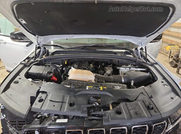 1C4RJKBG7P8795344 2023 JEEP GRAND White Widok komory silnika