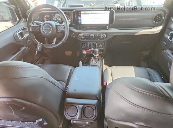 1C4RJXSJ2SW590012 2025 JEEP WRANGLER Черный Вид панели приборов