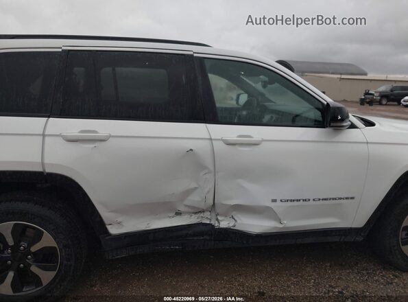 1C4RJYB6XR8532018 2024 JEEP GRAND CHEROKEE 4XE White Rear interior view