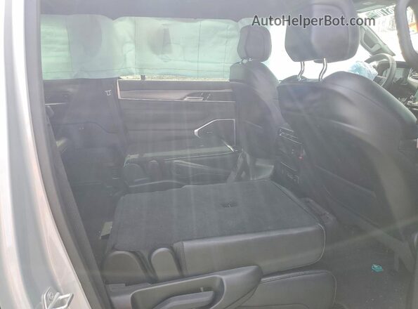 1C4SJSBP3SS511379 2025 JEEP WAGONEER Silver Вид задньої частини салону