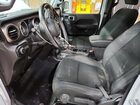 2020 Jeep Gladiator Sport White vin: 1C6HJTAG8LL195076