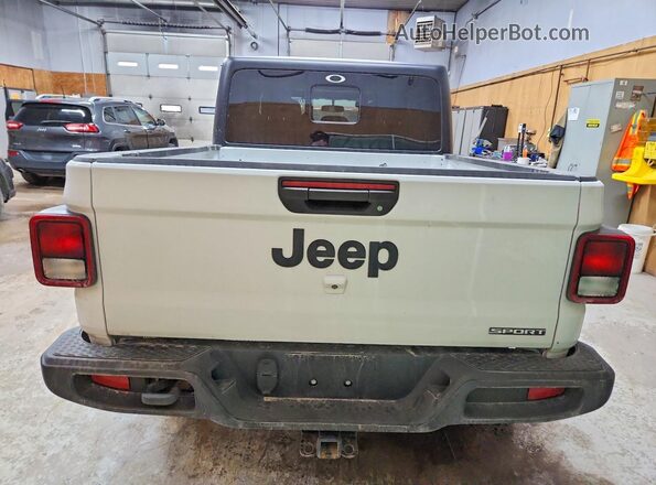 1C6HJTAG8LL195076 2020 JEEP GLADIATOR White Rear view
