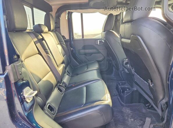 1C6PJTAG8SL506421 2025 JEEP GLADIATOR Blue Vista interior trasera